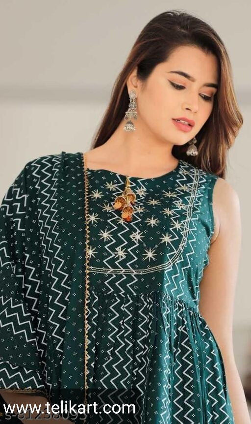 Sensational Kurta With Dupatta And Sharara