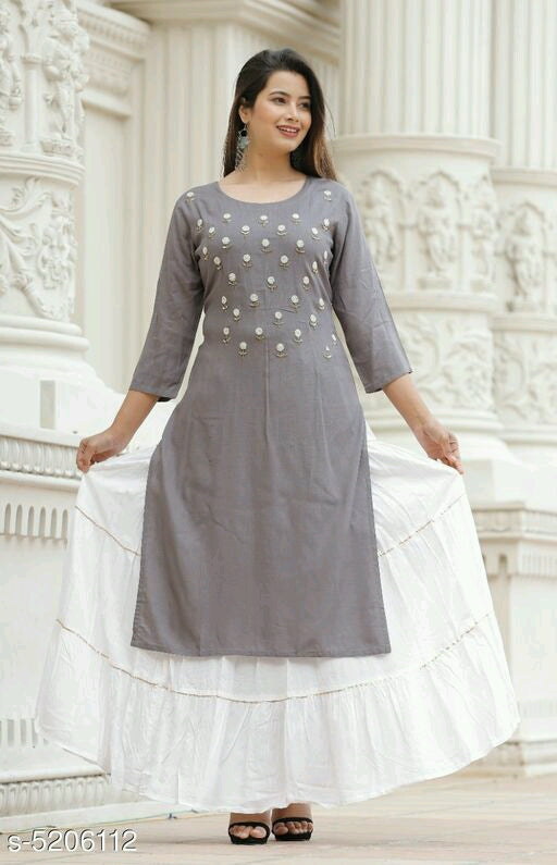 Trendy Women Kurta Set.