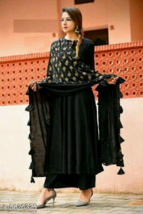 Women's Solid Anarkali Kurta With Palazzos.