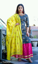 Load image into Gallery viewer, Charvi Sensational Women Kurta Sets.
