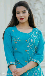 Load image into Gallery viewer, Kashvi Drishya Women Kurta Sets.
