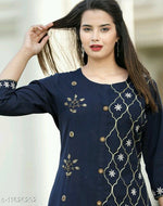 Load image into Gallery viewer, Kashvi Drishya Women Kurta Sets.
