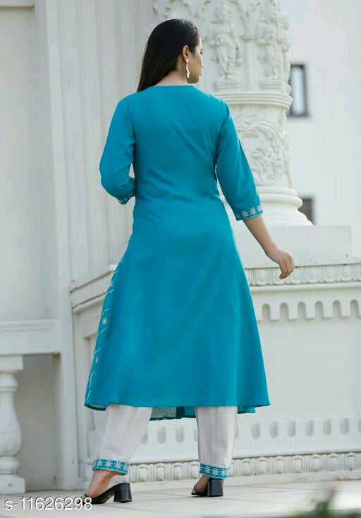 Kashvi Drishya Women Kurta Sets.